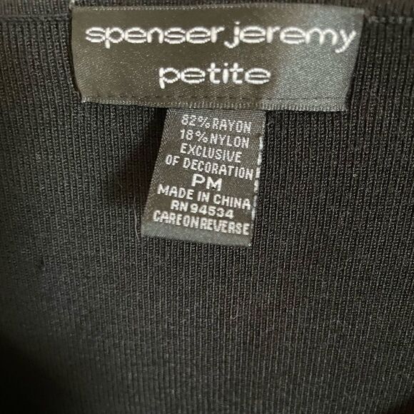 Unique Beaded Short Sleeve Sweater! Must See! Size Medium Petite, MP - Picture 5 of 6